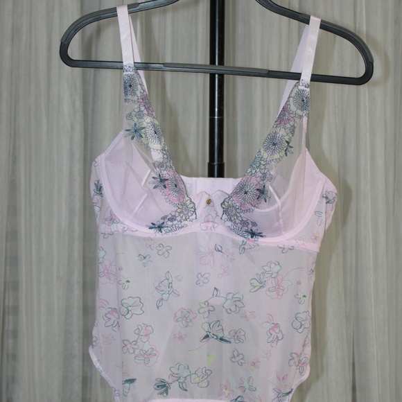 Adore Me Pastel Floral Sheer Lace Bustier with Garters.  Sz. 40B - Picture 7 of 10
